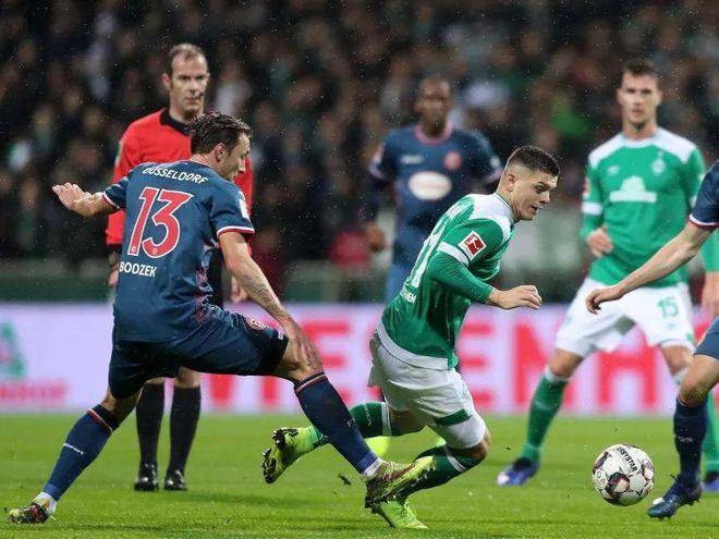 而造成的漏 而造成的漏