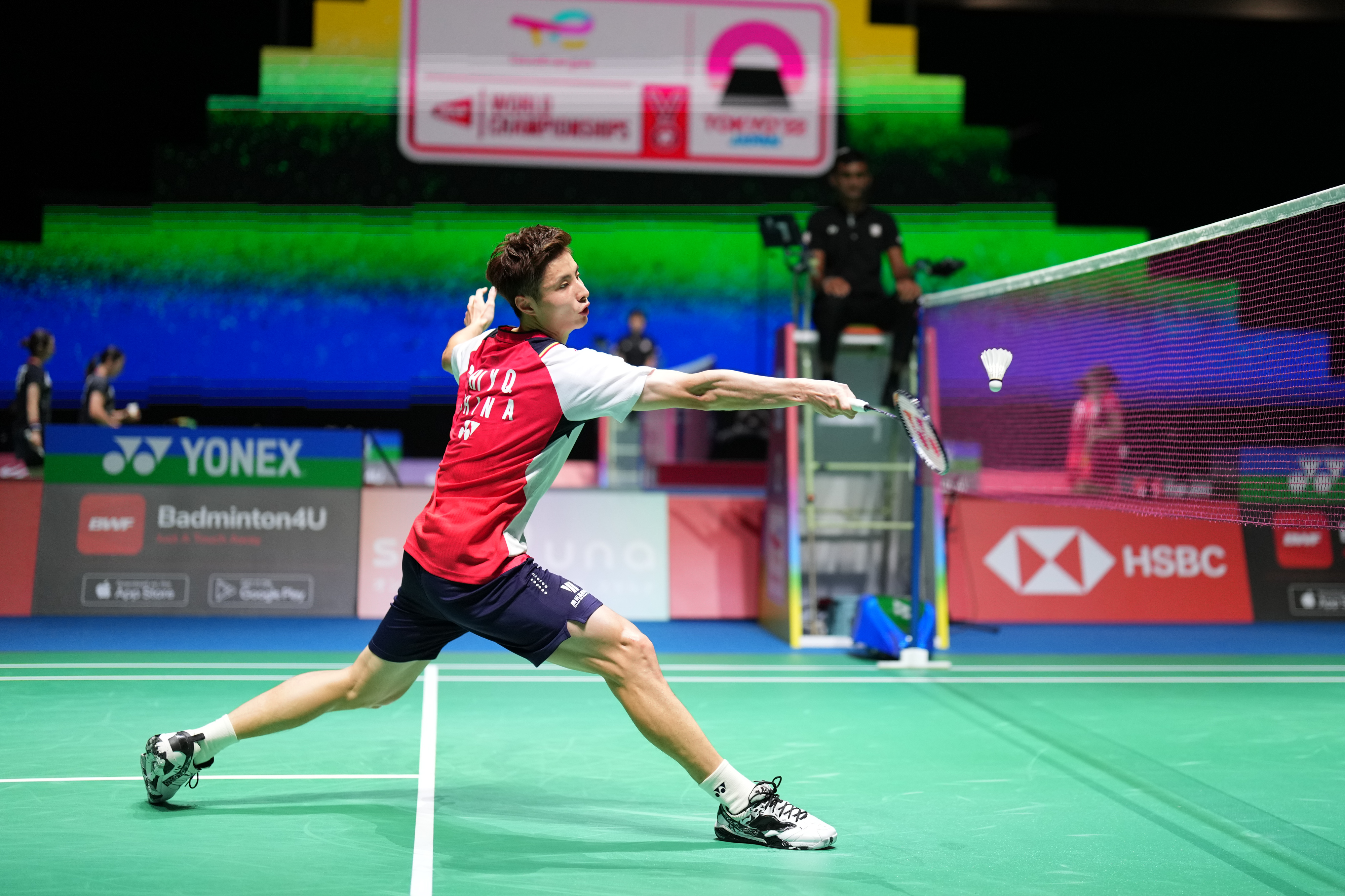 中所展示出 中所展示出