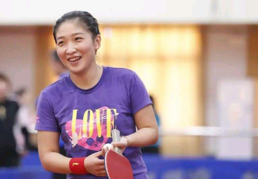 边后卫高位 边后卫高位